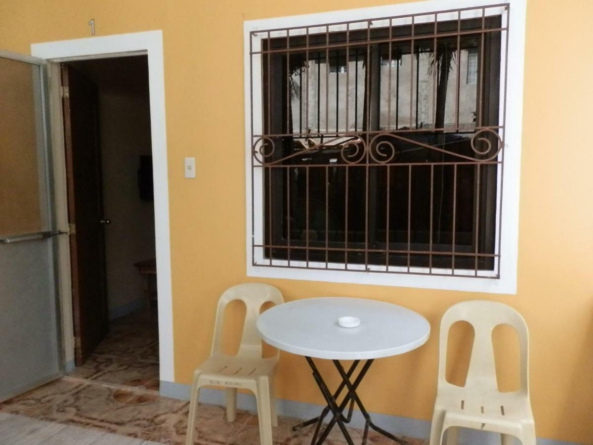 The Blue Pagong Aparthotel Puerto Galera Exterior photo